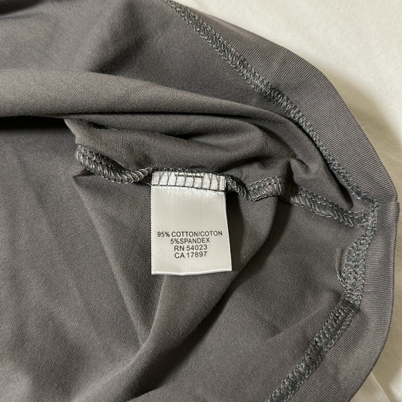 Banana Republic TShirt - Picture 3 of 4